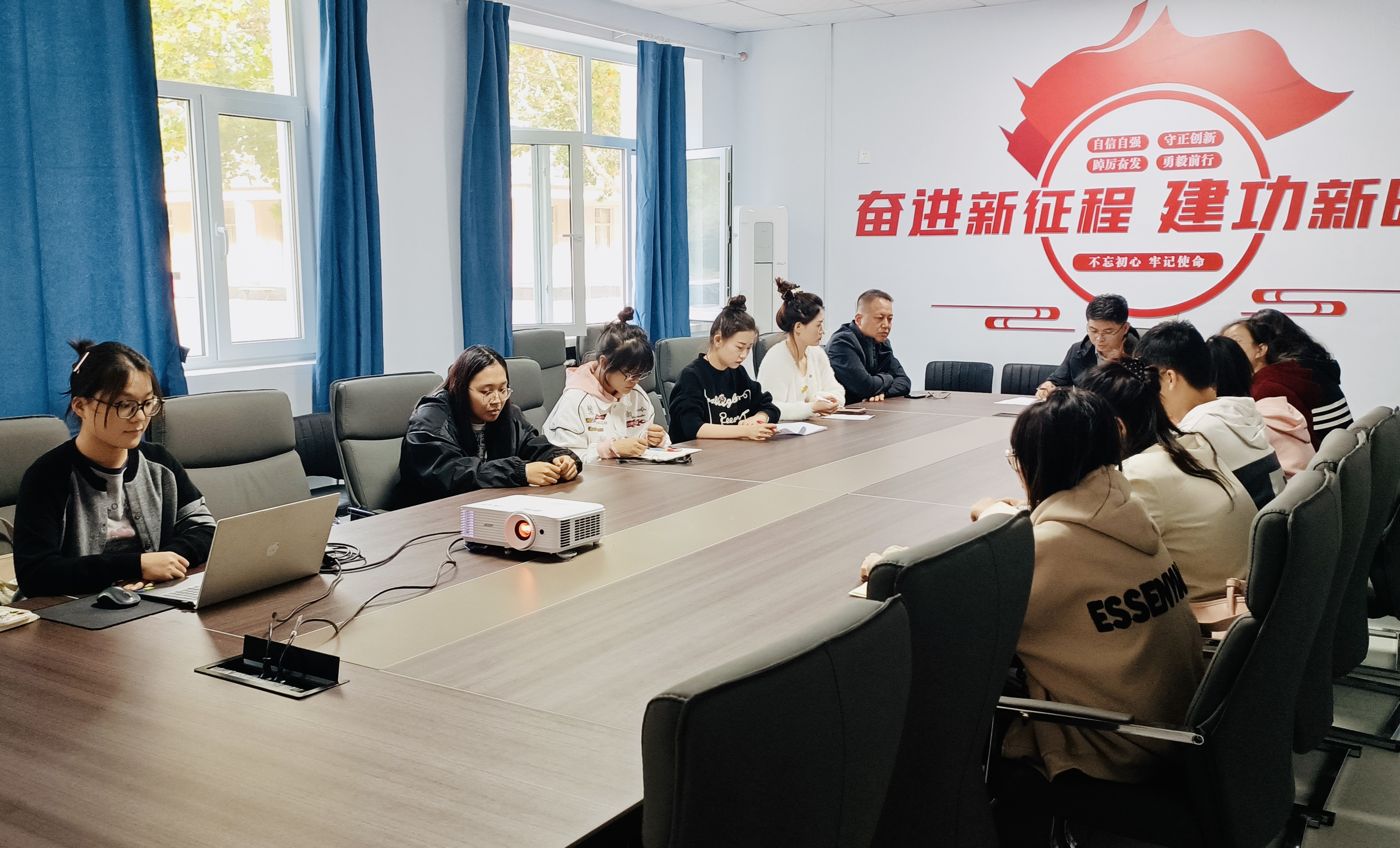 c003c1005d8d05989c62804280a2cab.jpg c003c1005d8d05989c62804280a2cab.jpg