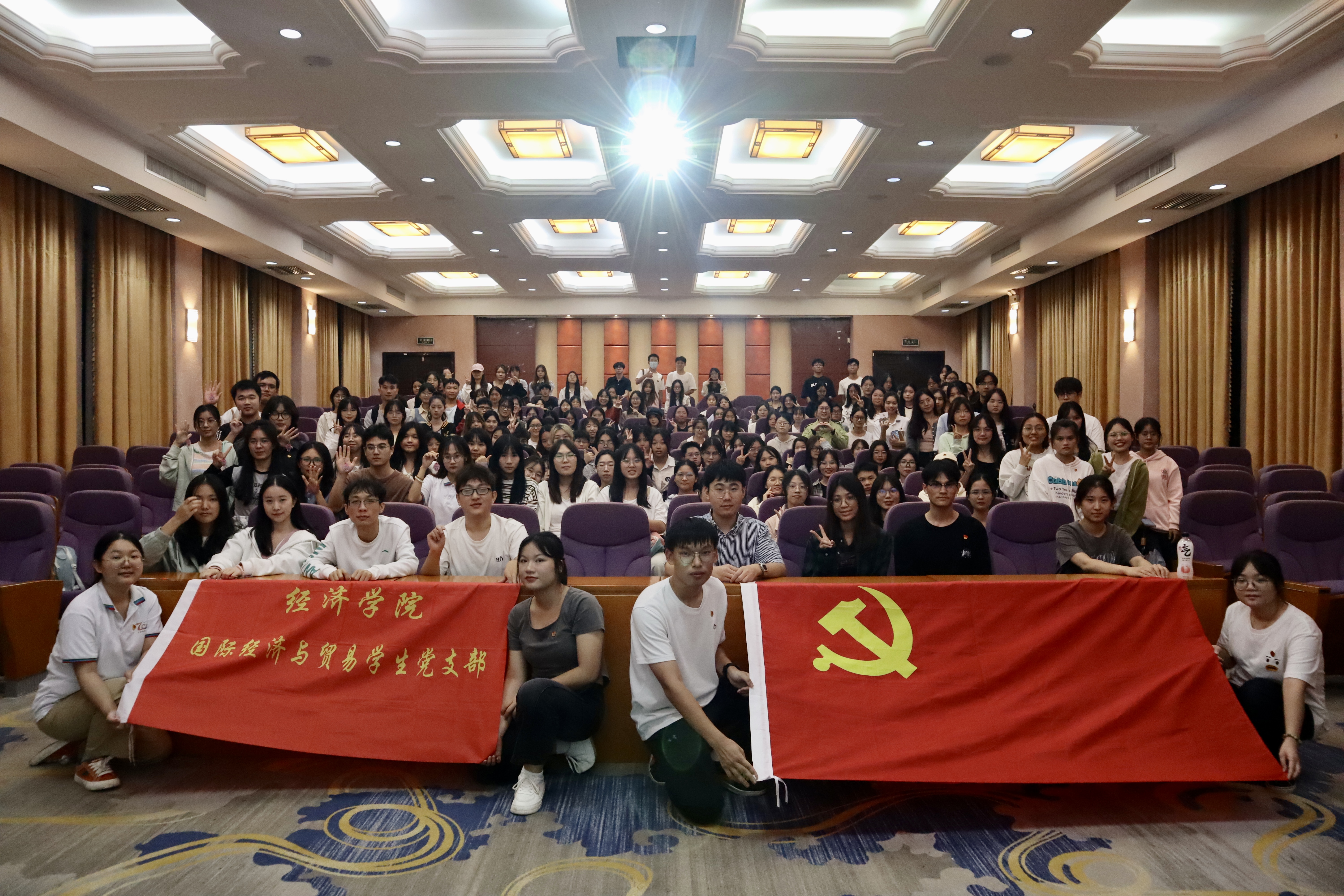 大合照.JPG 大合照.JPG