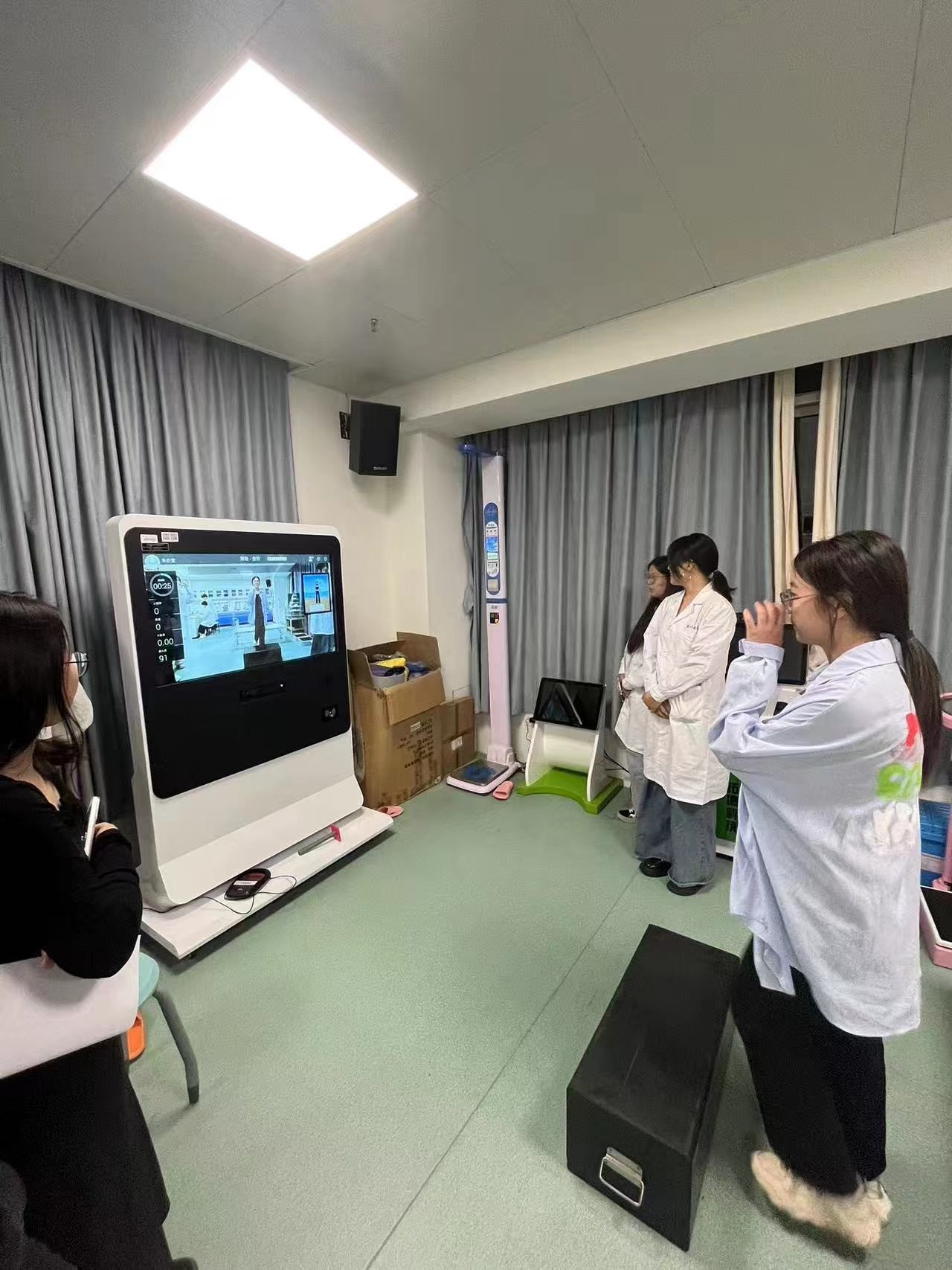 学生体验体感体适能测试评估.jpg