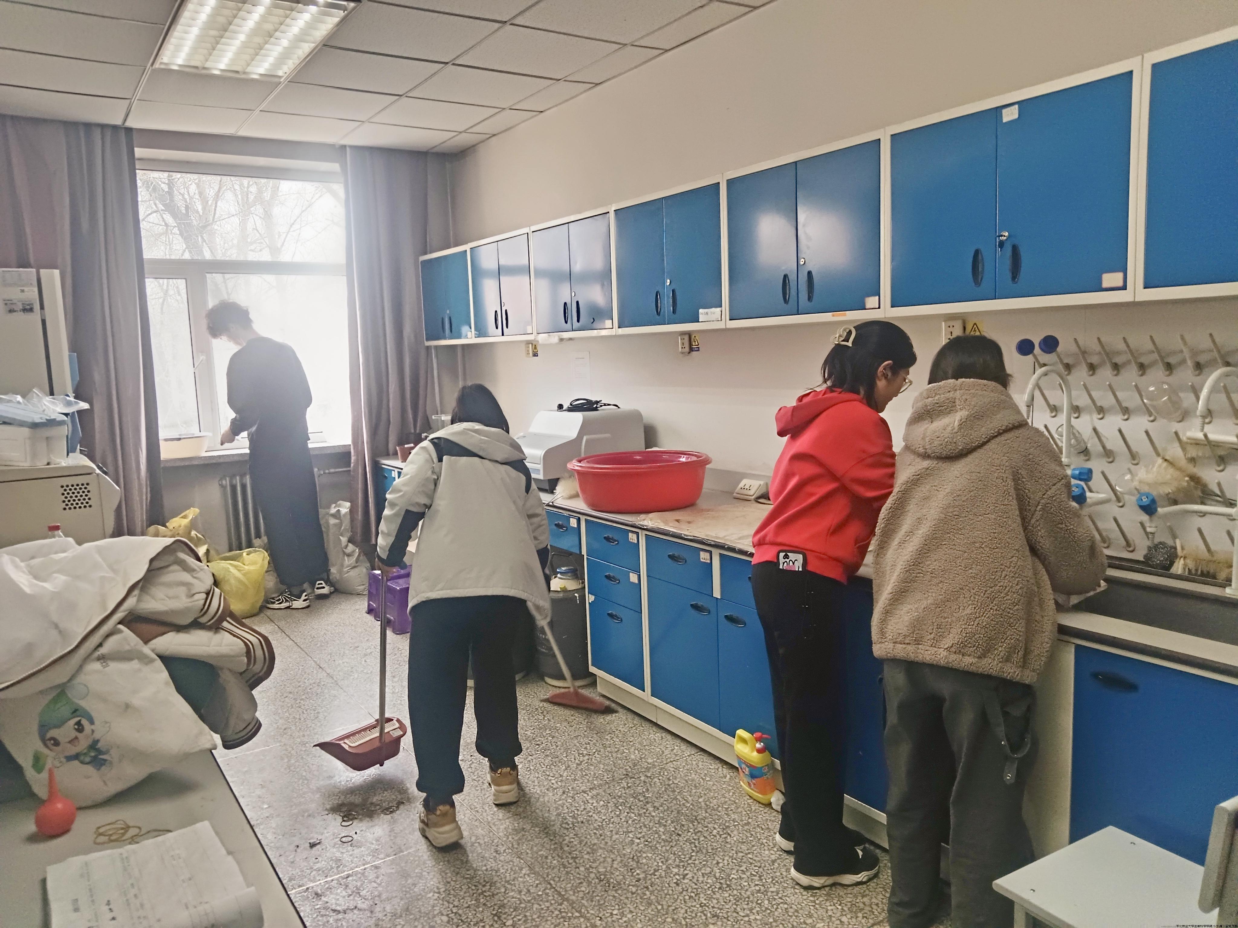 图10：“学雷锋 文明实践我行动”实践活动（五）.jpg