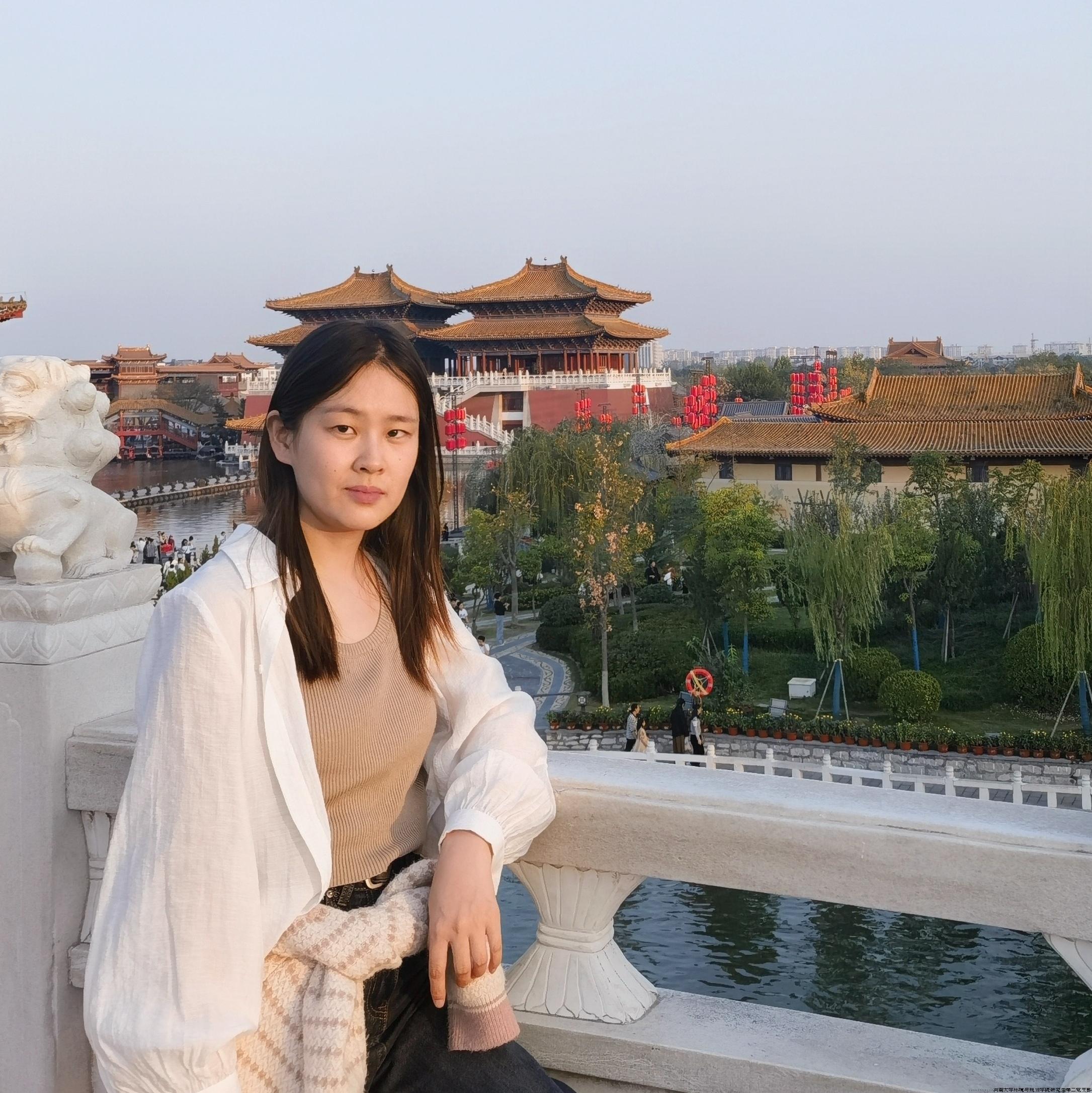 郝宗鸽照片.jpg 郝宗鸽照片.jpg