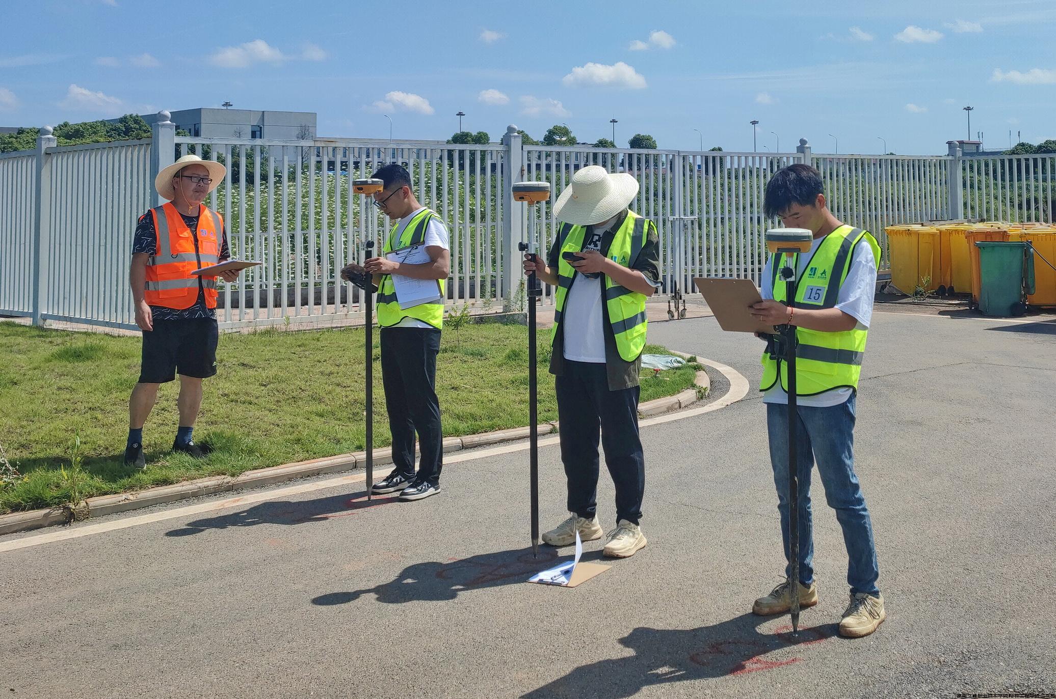 pic025.jpg pic025.jpg