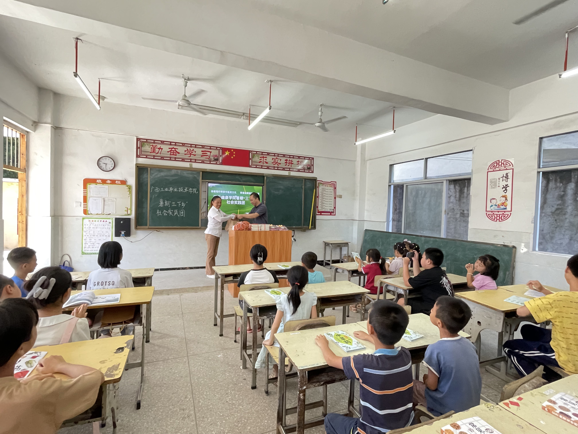 ff7cc755314b417dbe6f6c27461307f0.png ff7cc755314b417dbe6f6c27461307f0.png