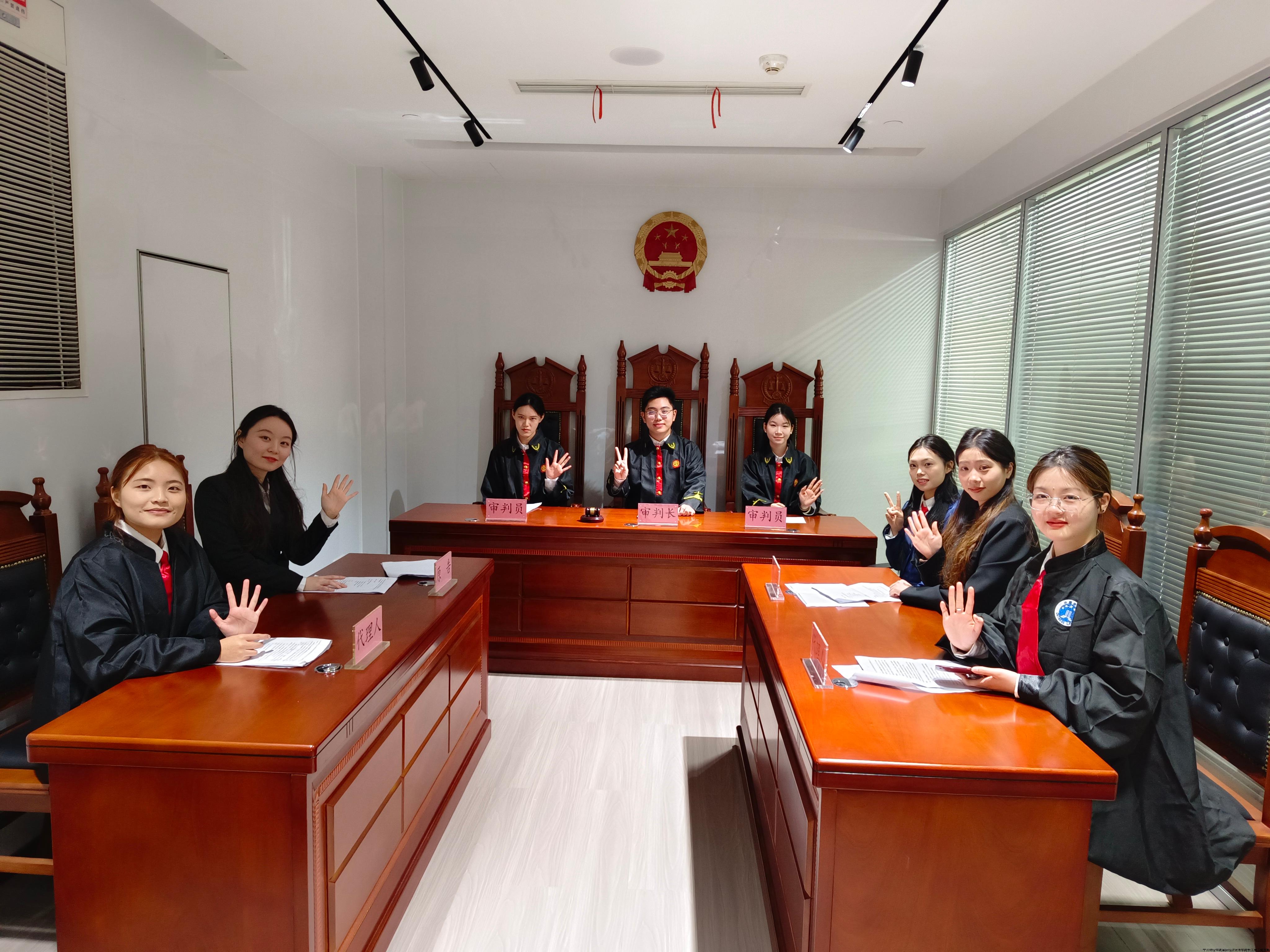 合影1.jpg