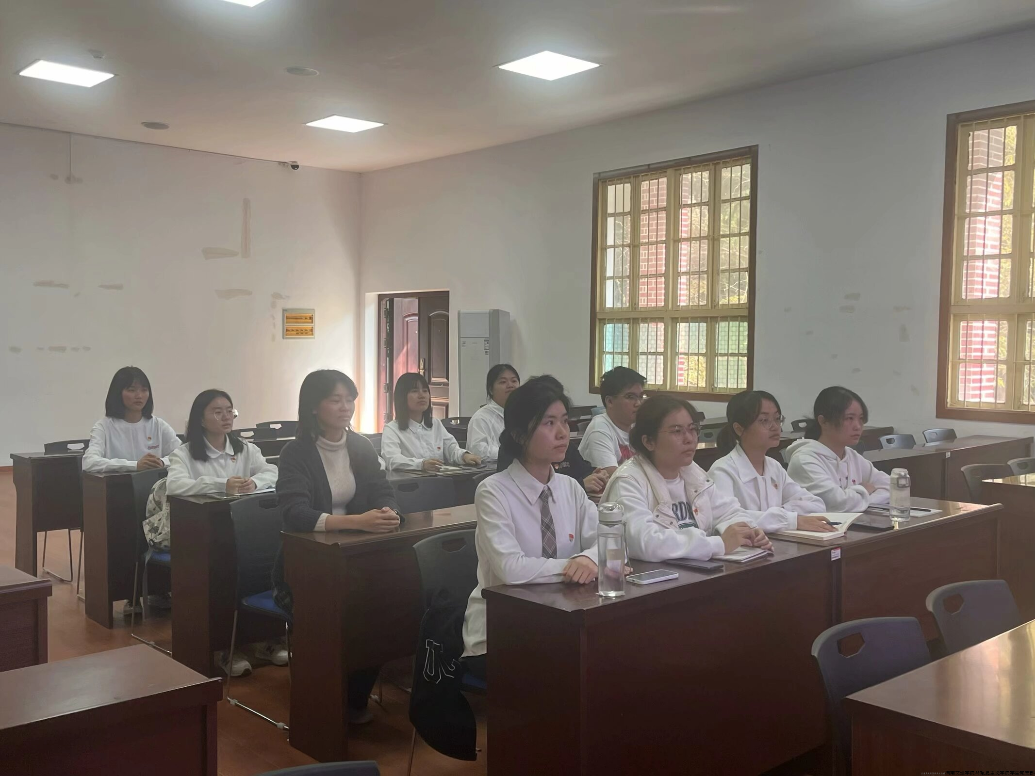 NR8AVjViQ1FBek56RTNPVFkxTnpmd21oaG5Pdi5nTVEhIQUAcXVuZ3o!